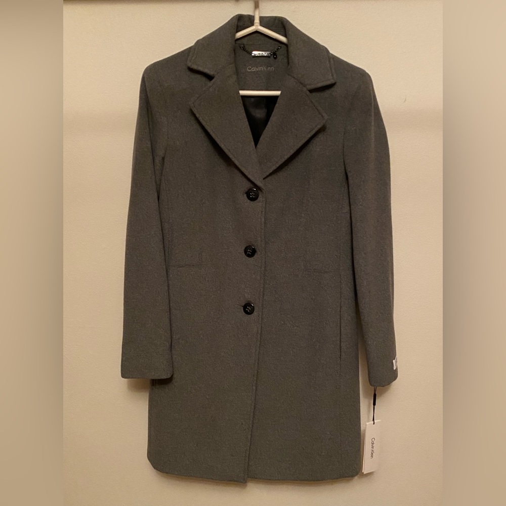 **NWT**Tin-colored Calvin Klein single-breasted wool coat, 35 inches long, Sz 2
